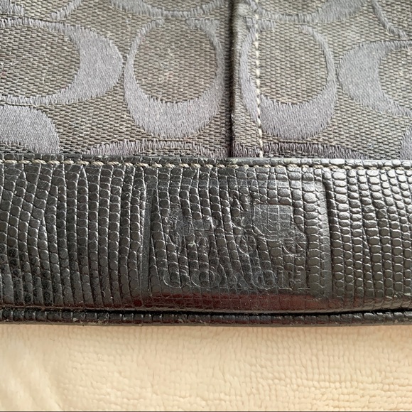 Coach Small Logo Wristlet - Picture 4 of 5
